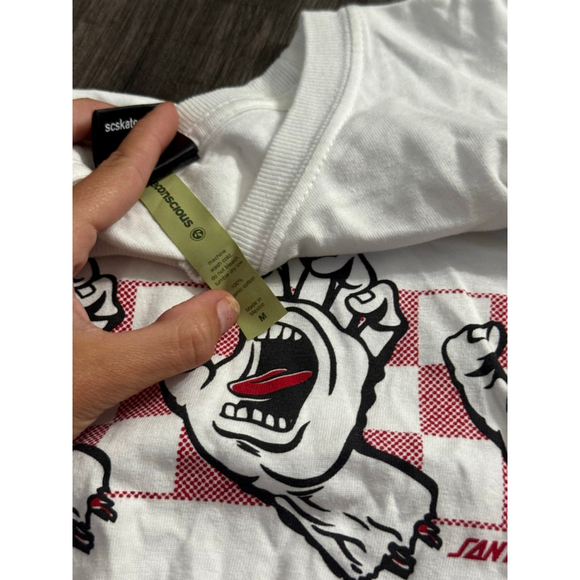 The Original Santa Cruz Screaming Hands Mens Medium, Brand New just Wrinkled - Picture 6 of 7
